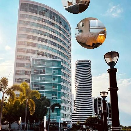 Apartamento Vista Al Rio Puerto Santana Riverfront 1 グアヤキル エクステリア 写真